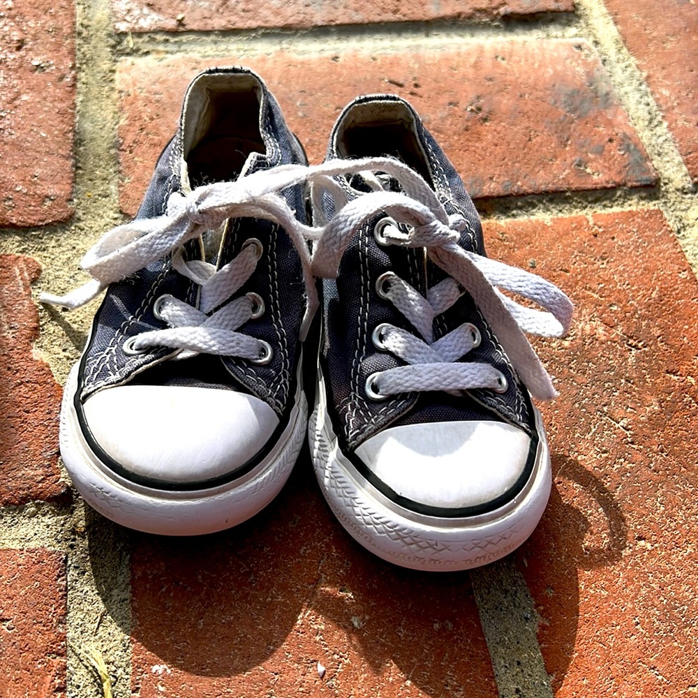 Converse toddler size 7